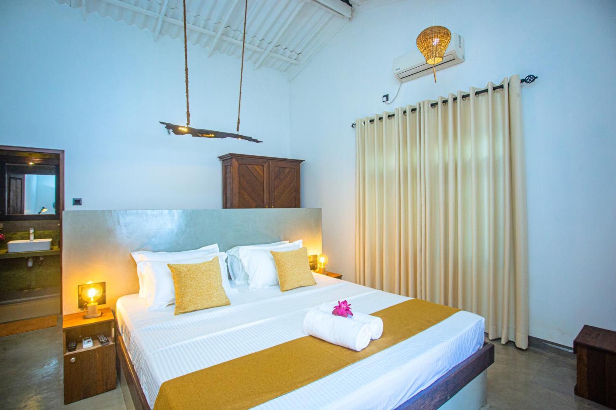 Aki Luna Lagoon Resort Hikkaduwa Luaran gambar