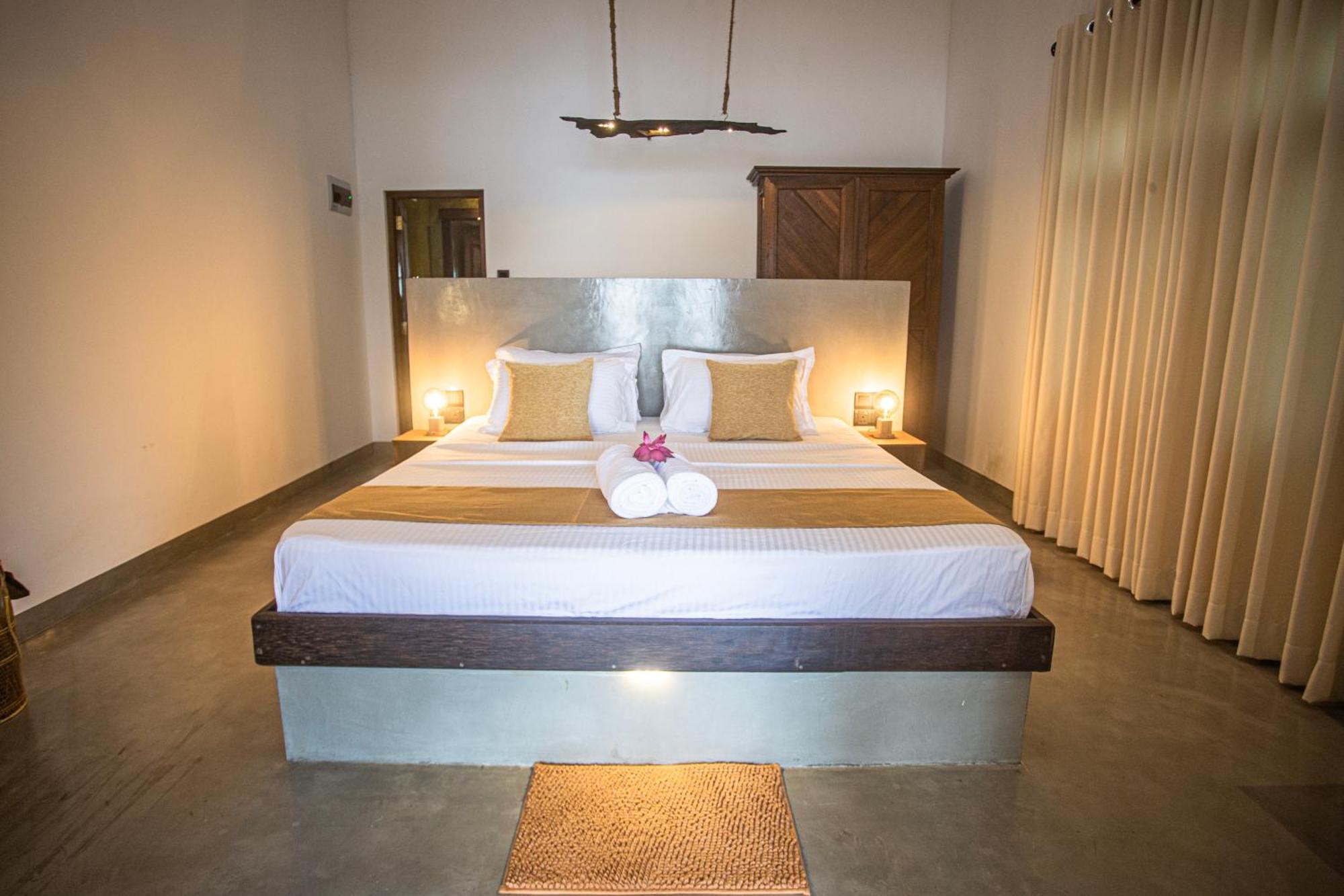 Aki Luna Lagoon Resort Hikkaduwa Luaran gambar