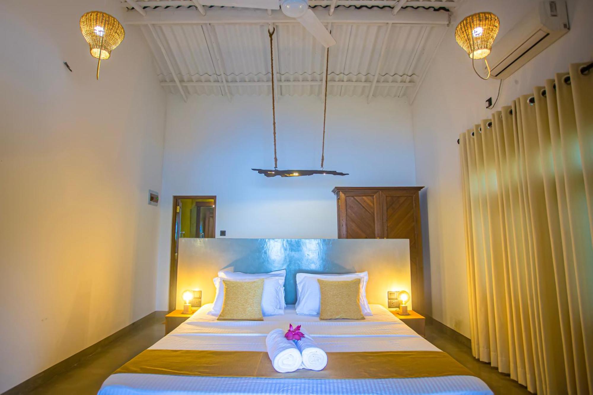Aki Luna Lagoon Resort Hikkaduwa Luaran gambar