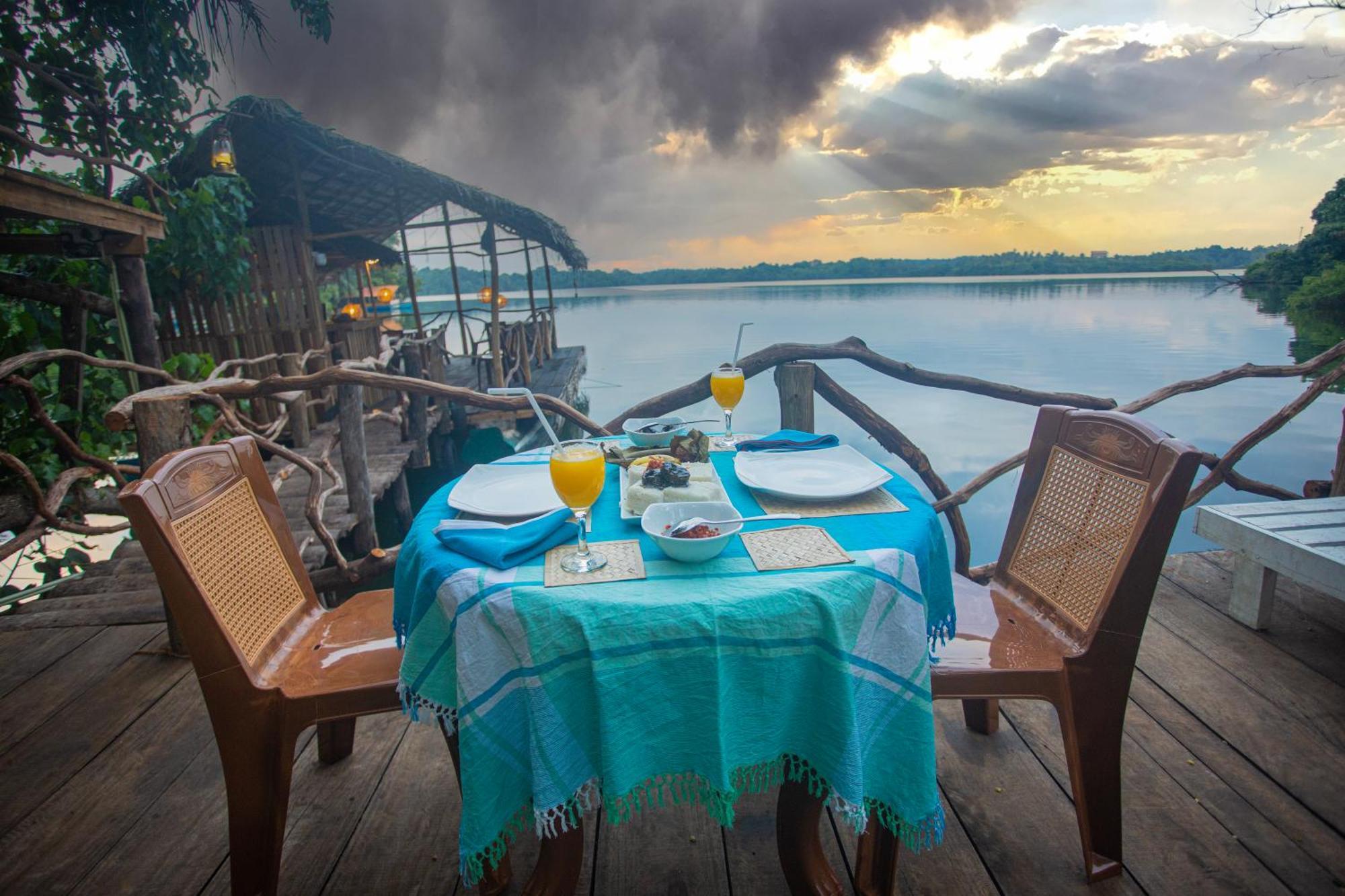 Aki Luna Lagoon Resort Hikkaduwa Luaran gambar